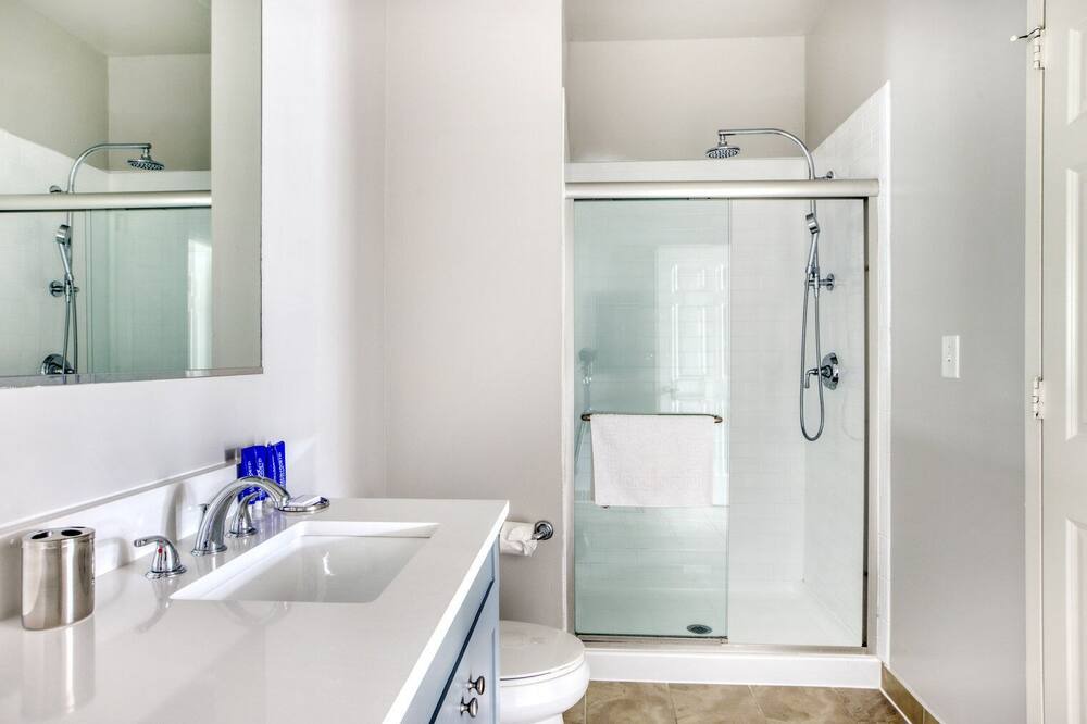 Photo of Bathroom in Hoboken