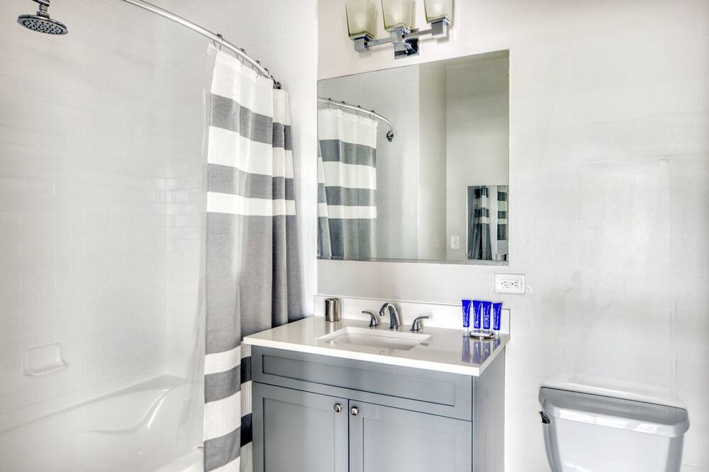 Photo of Bathroom in Hoboken