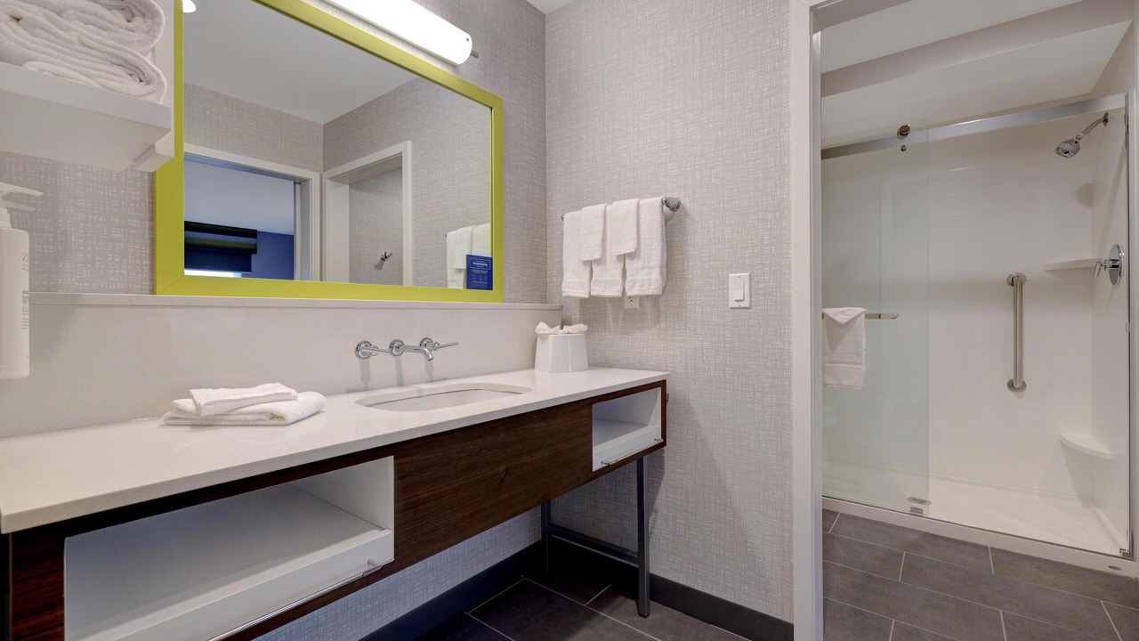 Photo of Bathroom in Marina