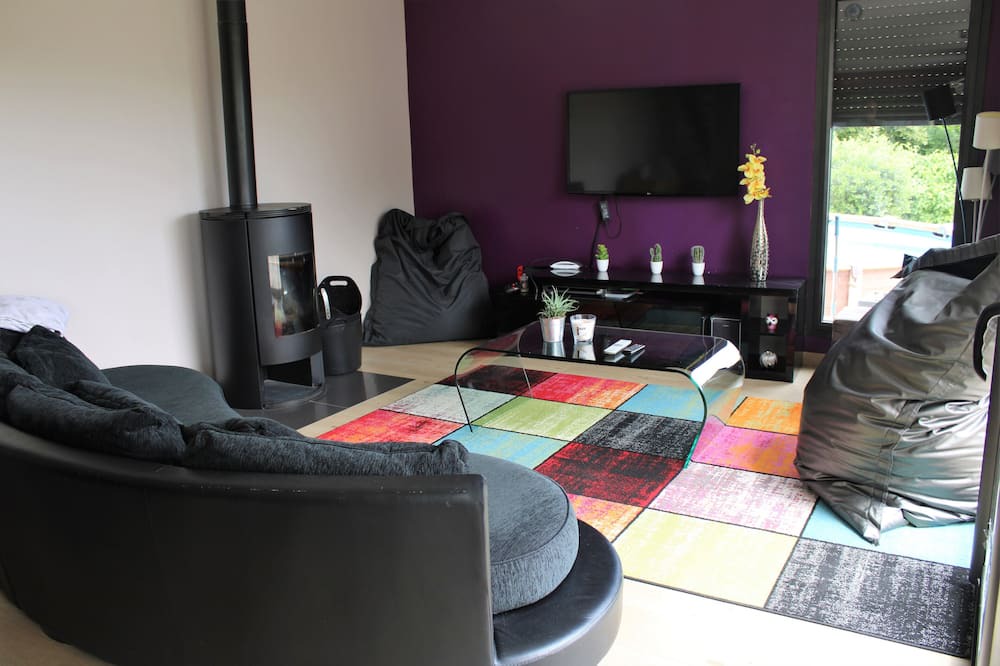 Photo of Livingroom in Carlus