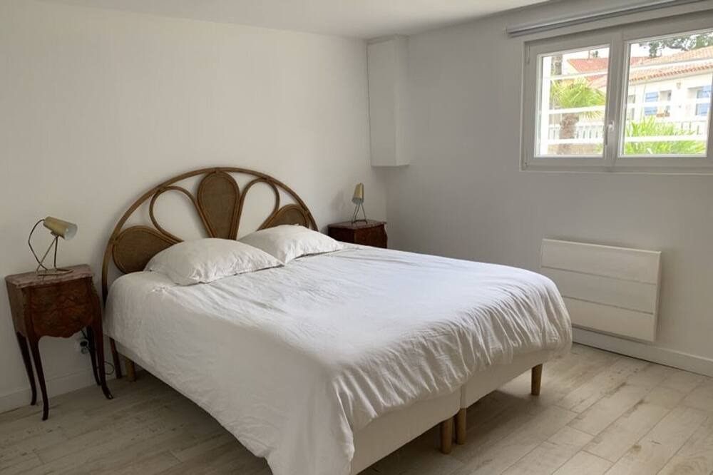 Photo of Bedroom in La Rogere