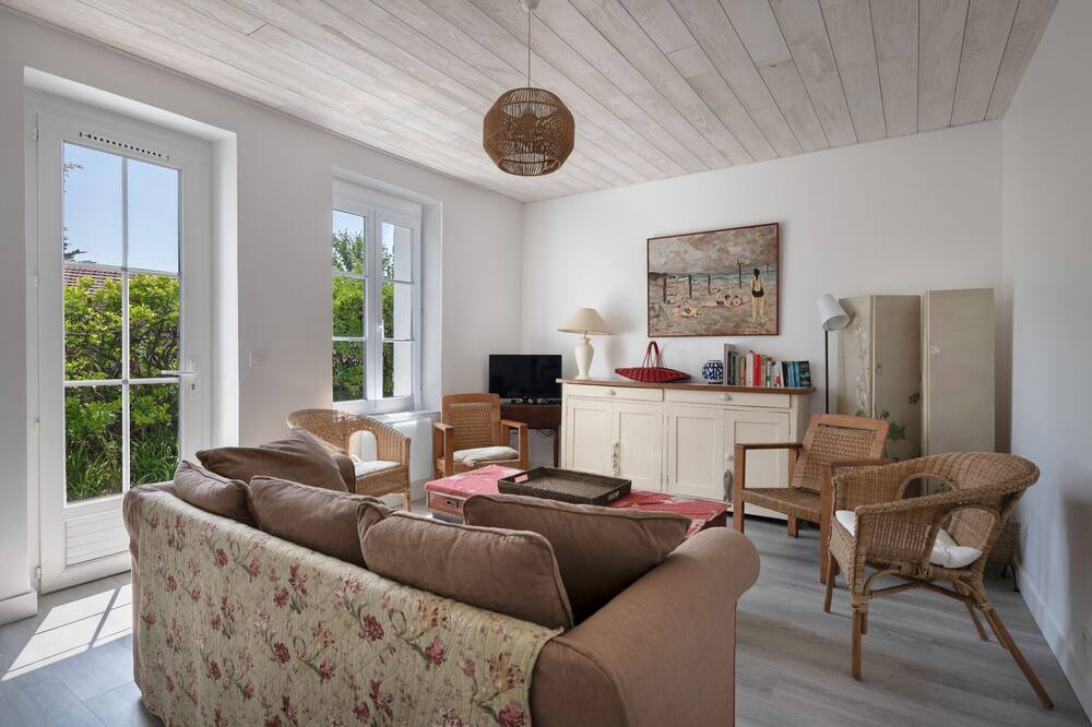 Photo of Livingroom in Prefailles
