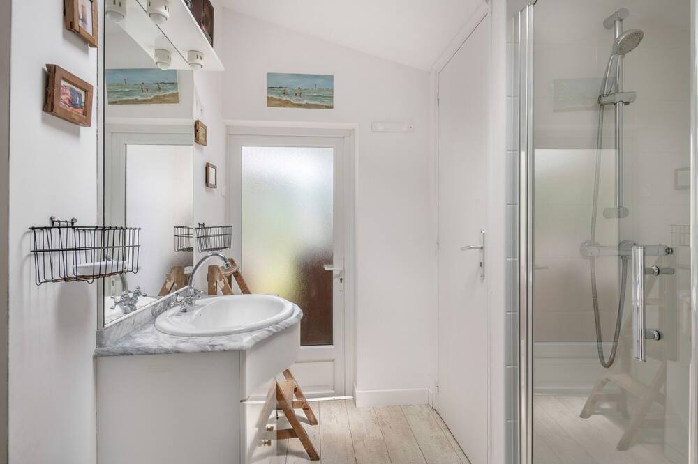 Photo of Bathroom in Prefailles