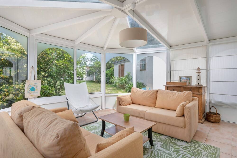 Photo of Livingroom in Prefailles