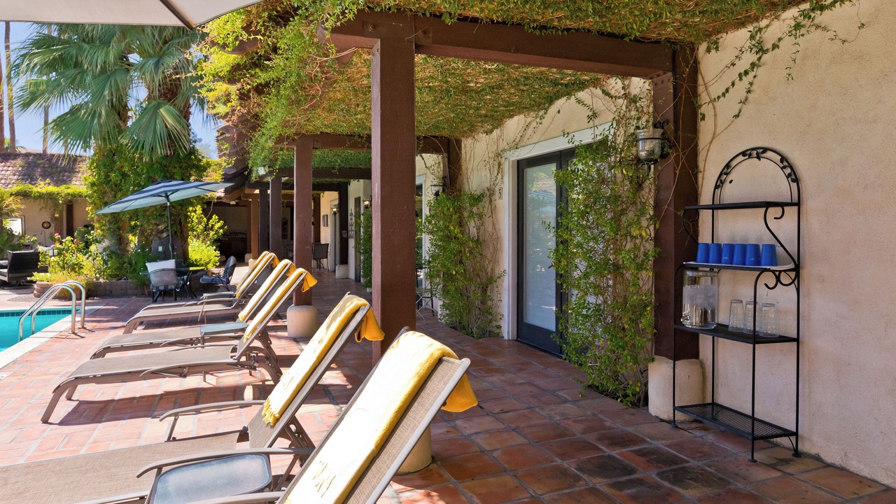 Photo of Patio Balcony in Deepwell Estates