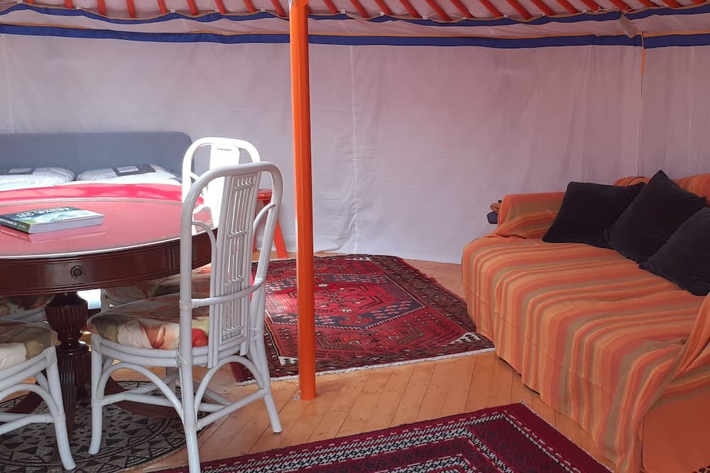 Photo of Livingroom in Vernoil-le-Fourrier