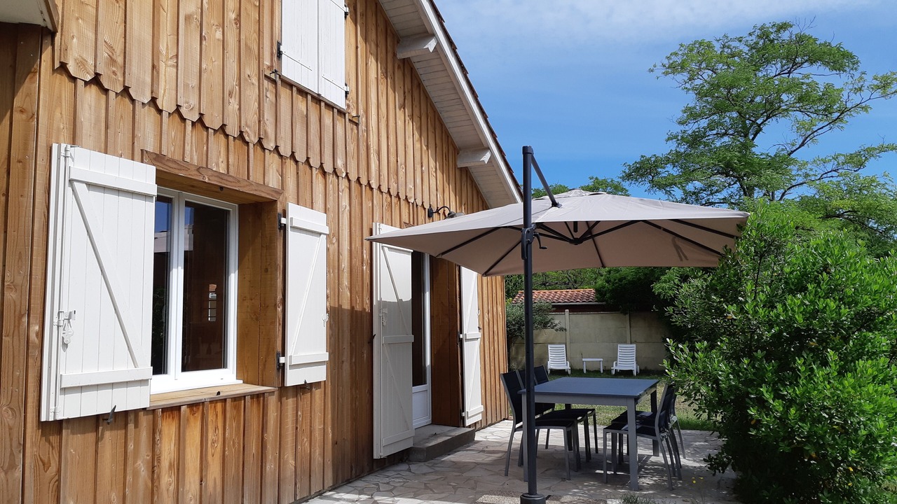 Photo of Patio Balcony in Taussat