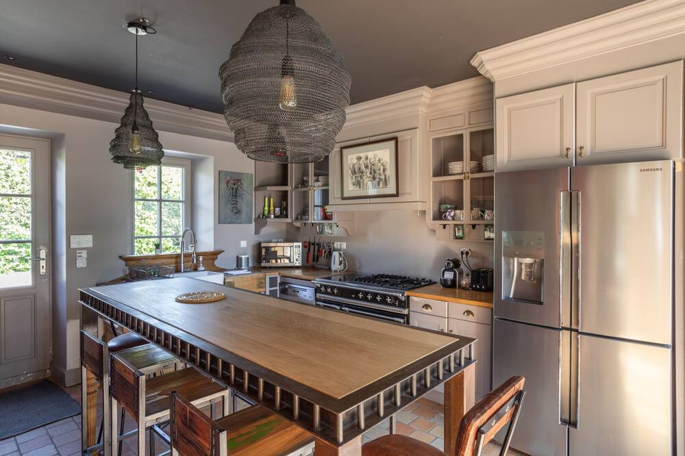 Photo of Kitchen in Saint-Meloir-des-Ondes