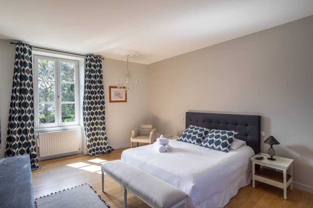Photo of Bedroom in Saint-Meloir-des-Ondes