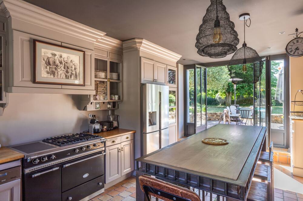 Photo of Kitchen in Saint-Meloir-des-Ondes
