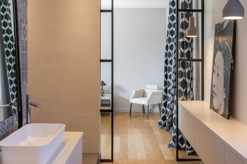Photo of Bathroom in Saint-Meloir-des-Ondes