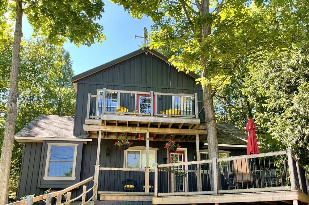 Photo of Outdoor in Dyer's Bay