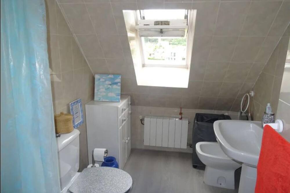 Photo of Bathroom in Santiuste