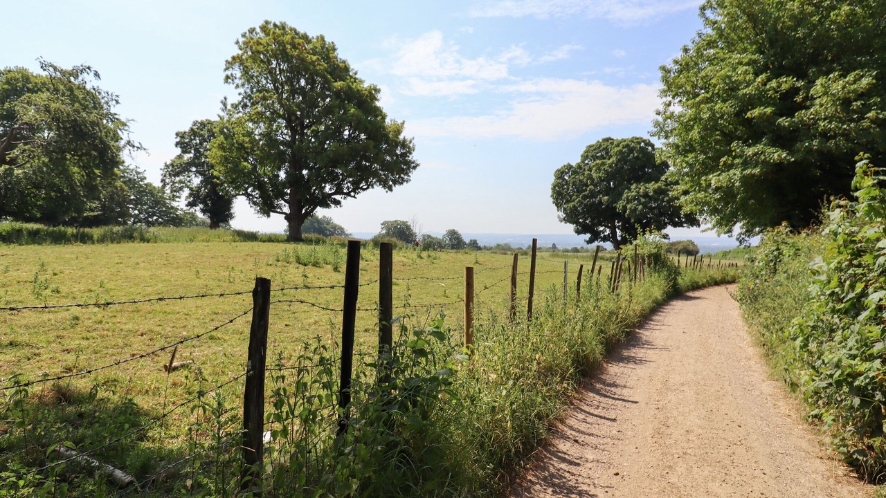 Photo of Others in Five Oak Green