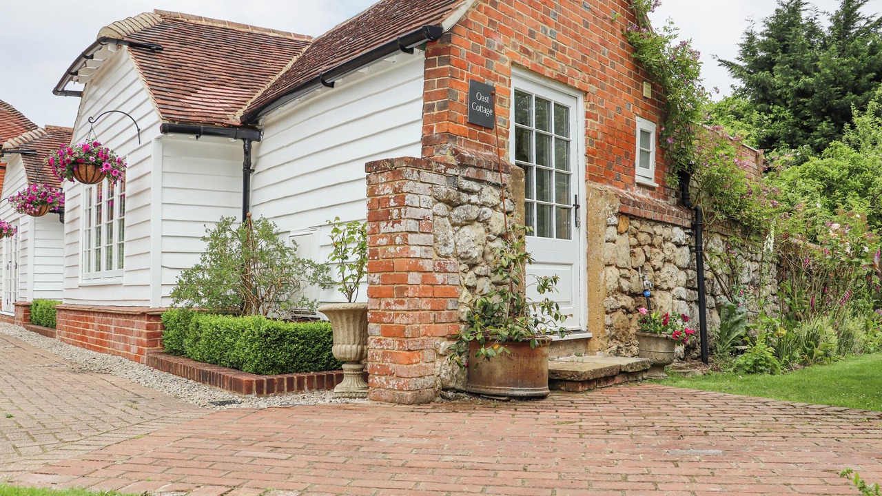 Photo of Outdoor in Five Oak Green