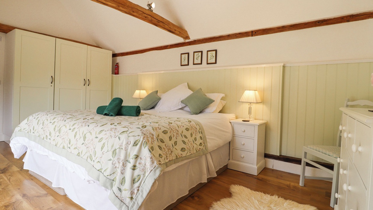 Photo of Others in Five Oak Green