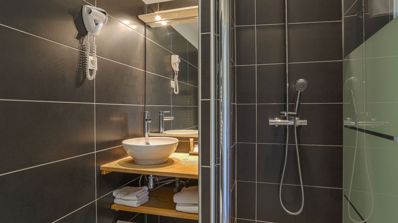 Photo of Bathroom in Beuzeville