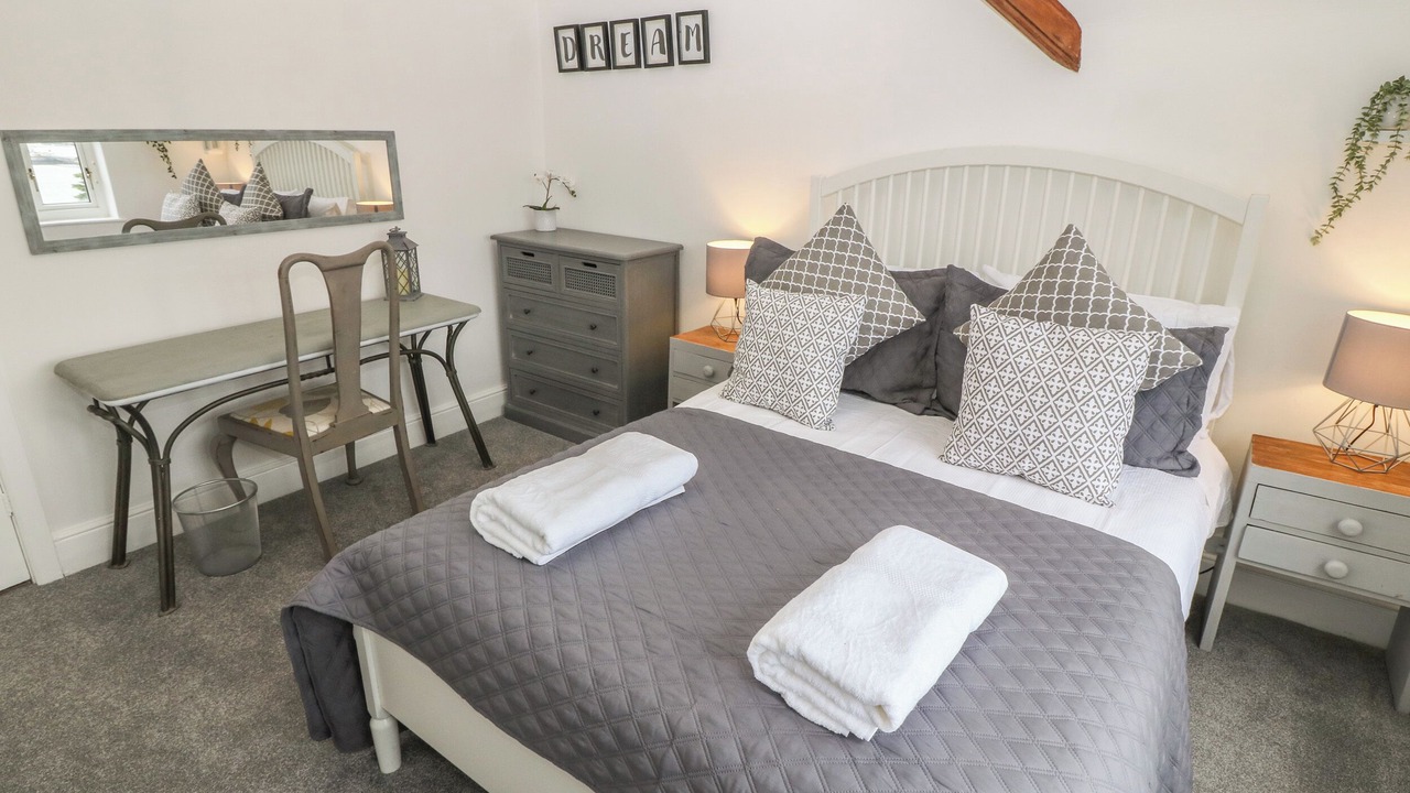 Photo of Others in Menai Bridge