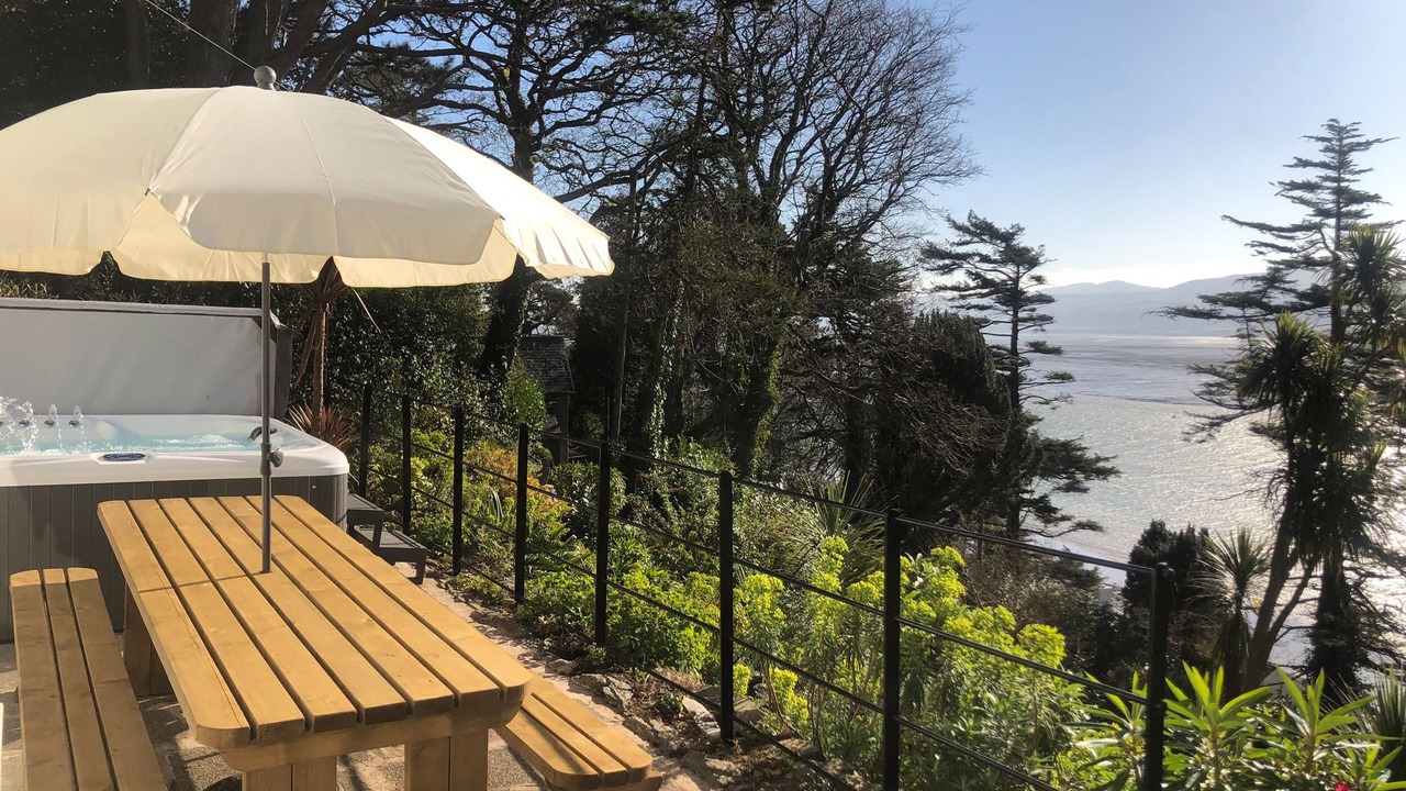 Photo of Others in Menai Bridge