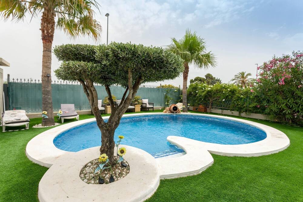 Photo of Outdoor in Aspe