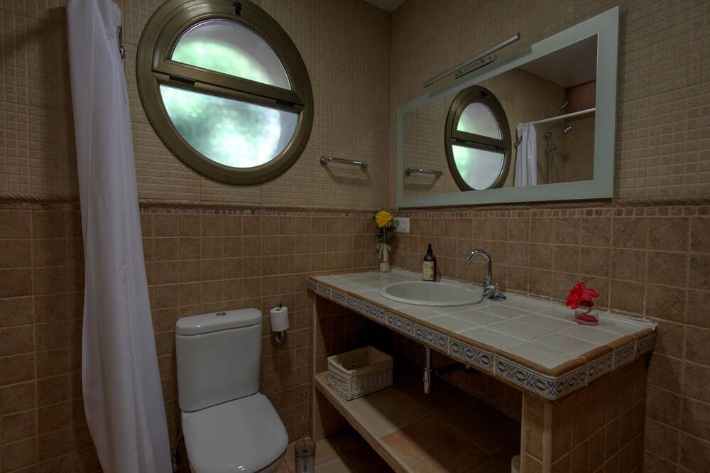 Photo of Bathroom in Ogassa
