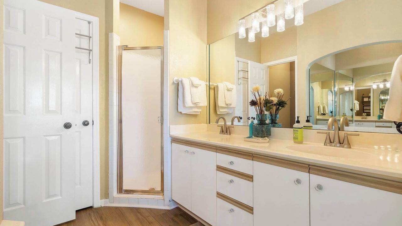 Photo of Bathroom in Downtown Branson