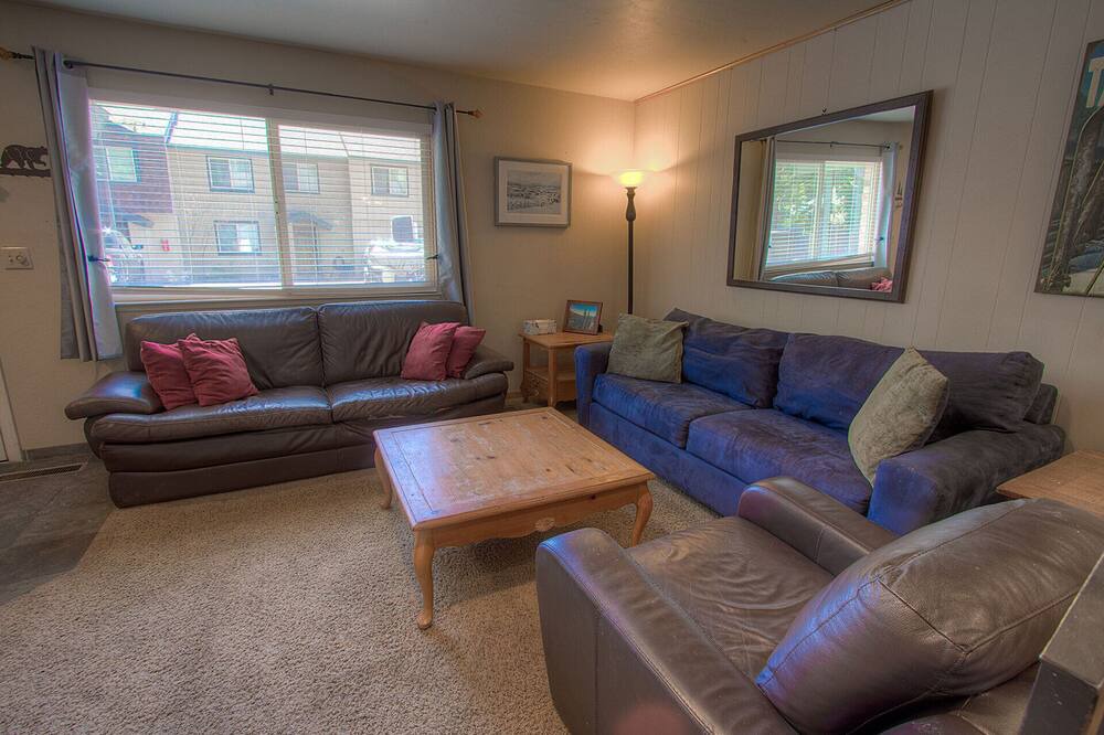 Photo of Livingroom in Lake Forest