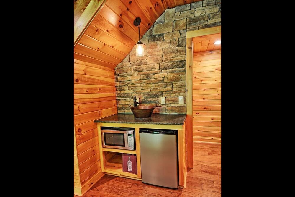 Photo of Kitchen in Warrensville