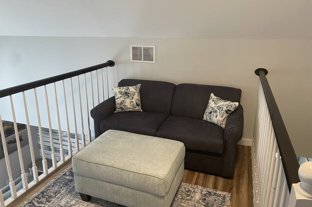 Photo of Livingroom in Mayfield
