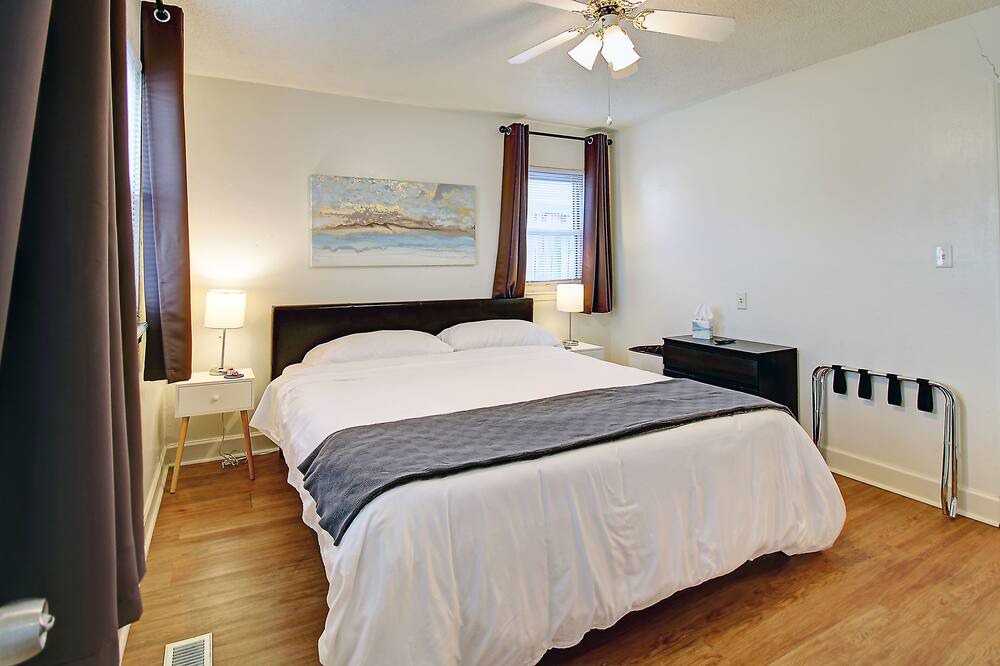 Photo of Bedroom in Tulsa