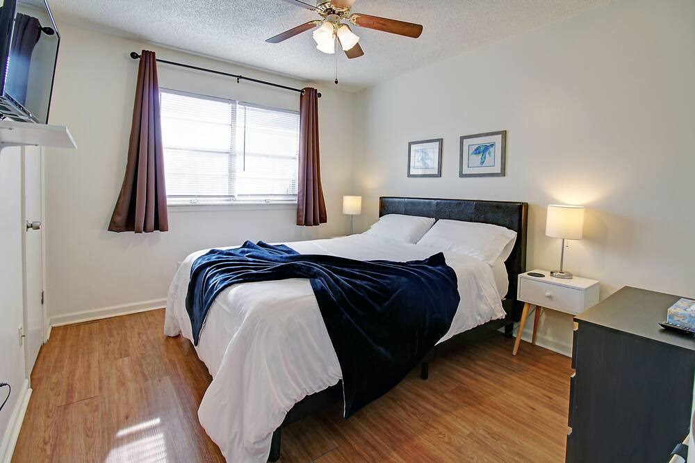 Photo of Bedroom in Tulsa