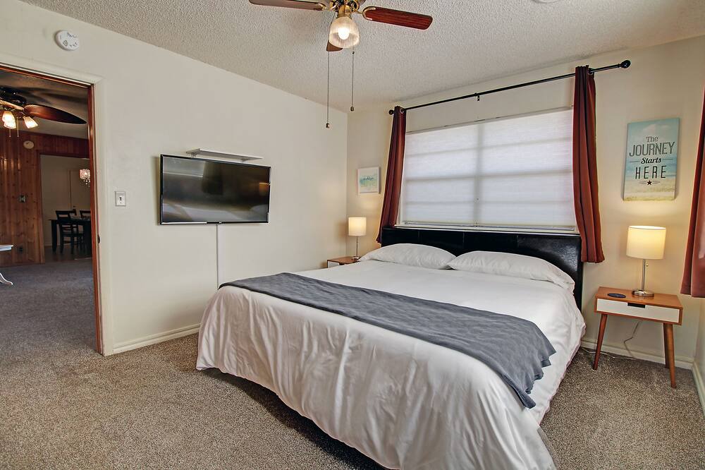 Photo of Bedroom in Tulsa