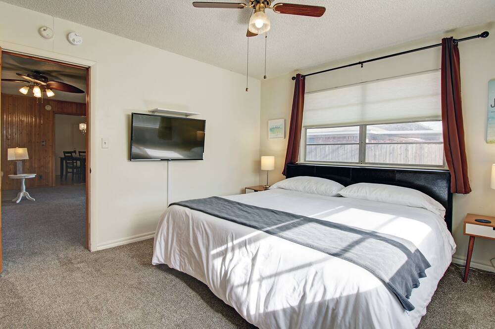 Photo of Bedroom in Tulsa