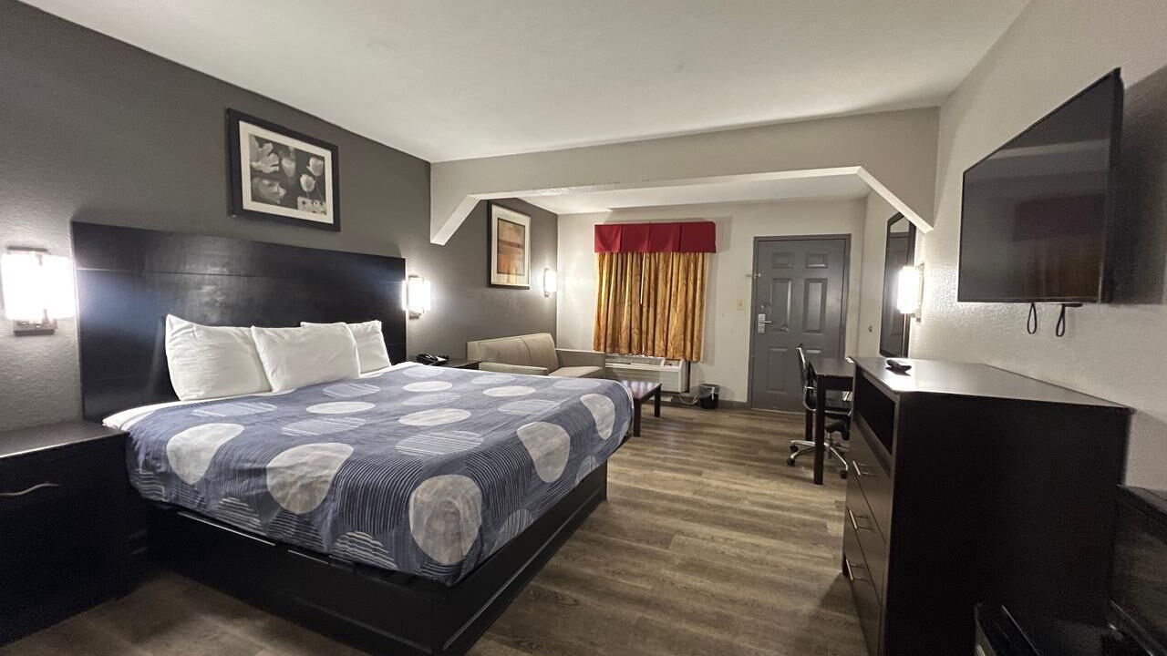 Photo of Others in Griffin