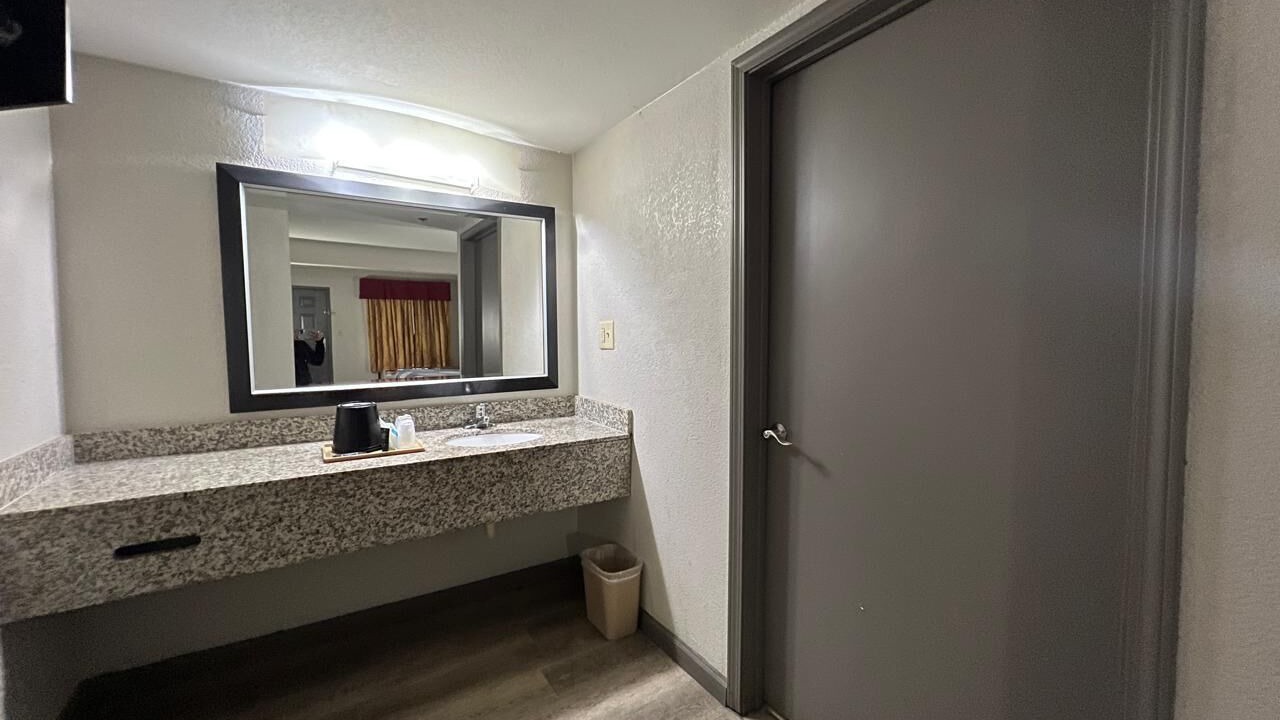 Photo of Others in Griffin