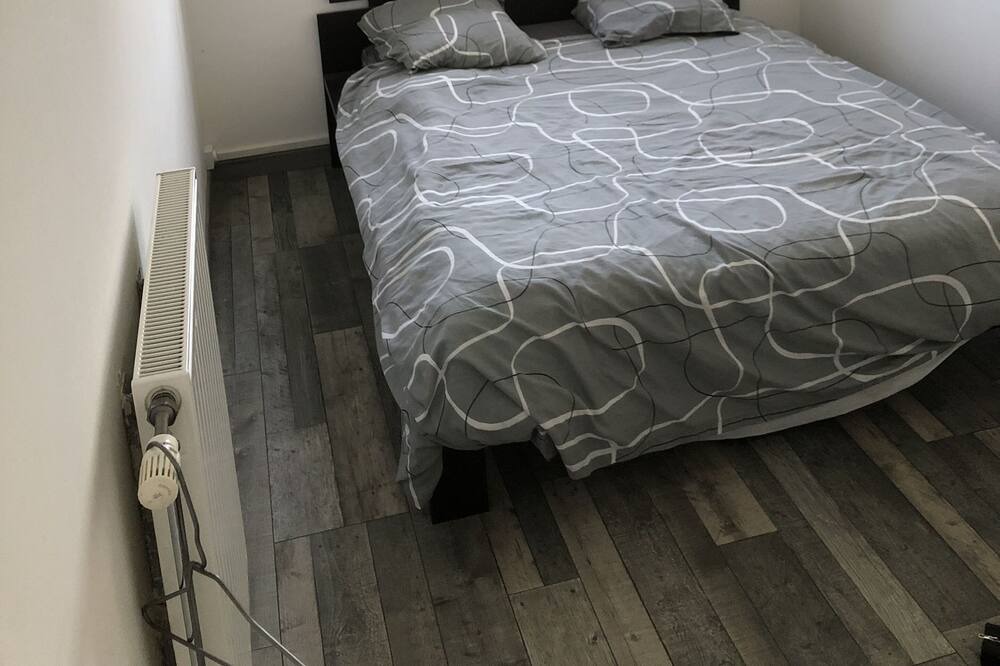 Photo of Bedroom in Parigne-lʼEveque