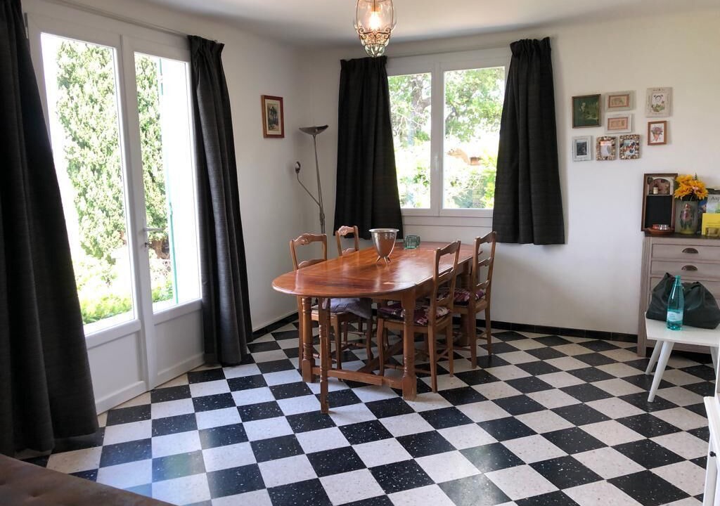 Photo of Others in Bessas