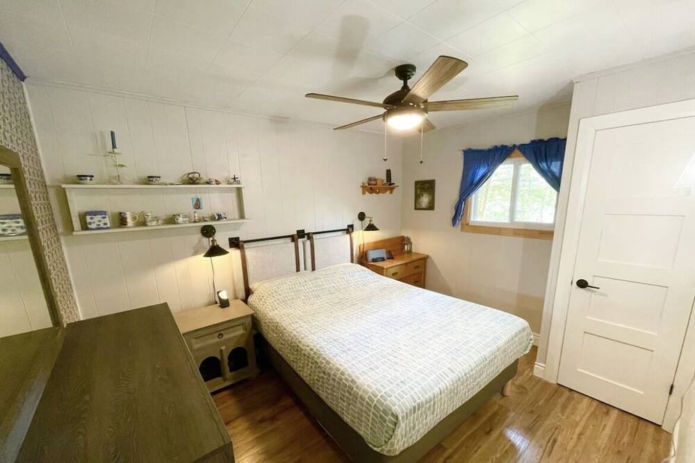 Photo of Bedroom in Irondale