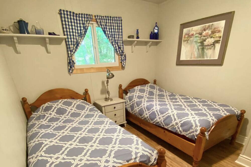 Photo of Bedroom in Irondale