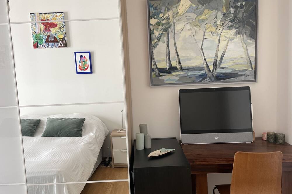 Photo of Bedroom in Downtown Geneva