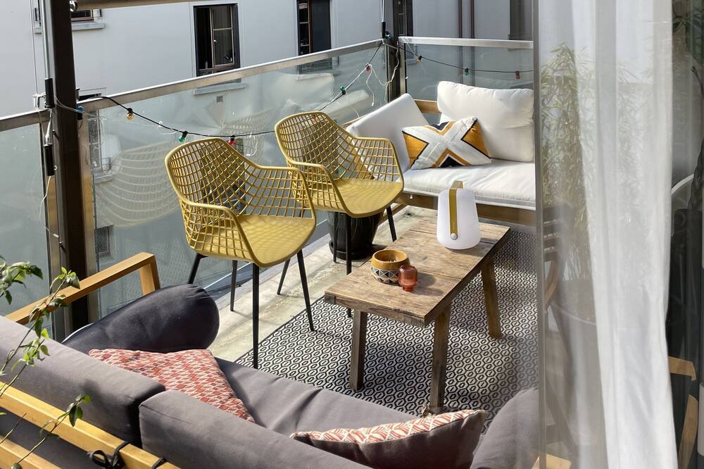 Photo of Patio Balcony in Downtown Geneva
