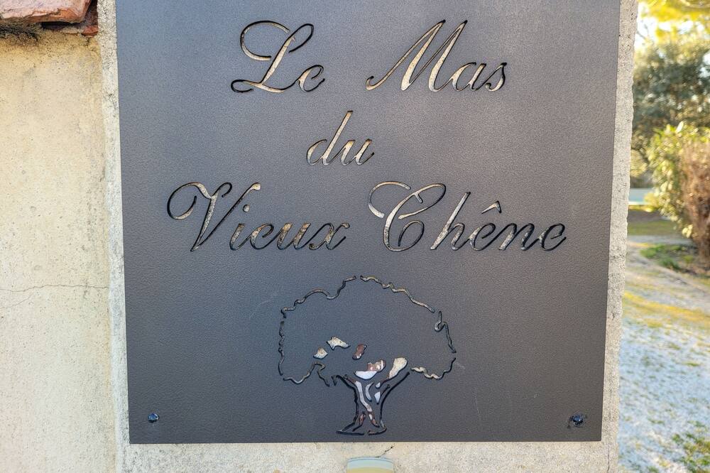 Photo of Outdoor in Camaret-sur-Aigues