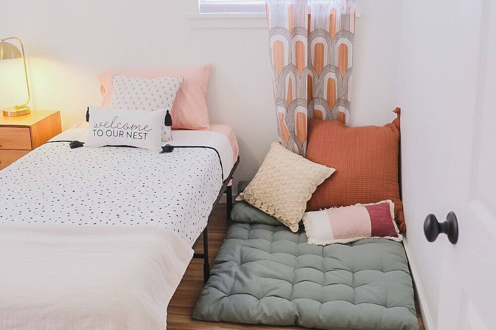 Photo of Bedroom in Tulsa