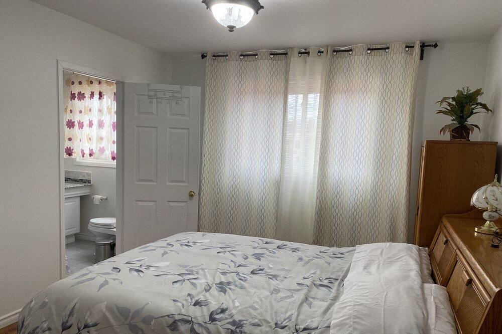 Photo of Bedroom in Lagoon City