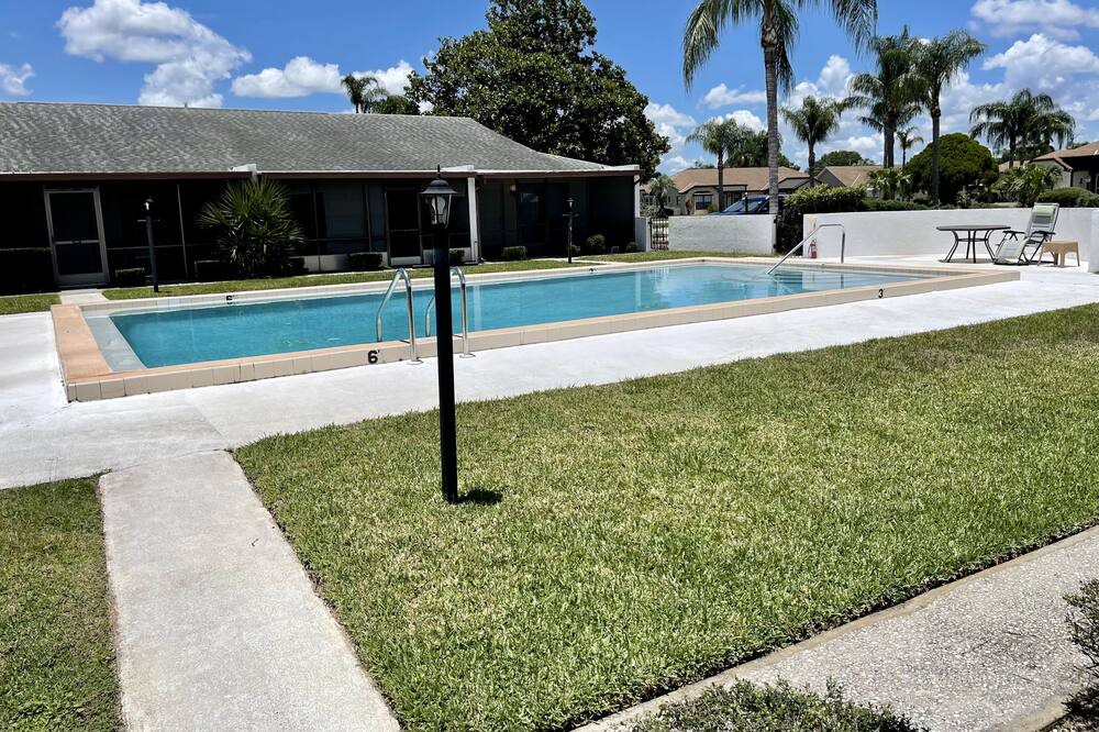 Photo of Outdoor in Sun 'N Lake