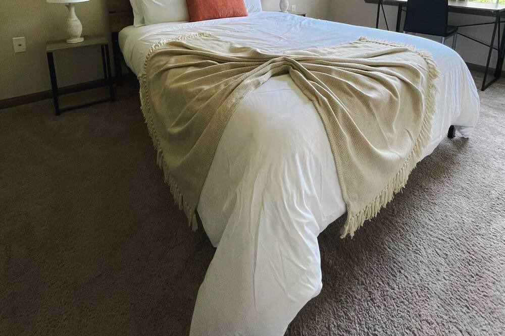 Photo of Bedroom in Ferndale