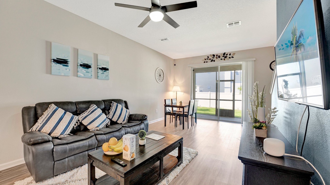 Photo of Livingroom in Seffner Community Alliance