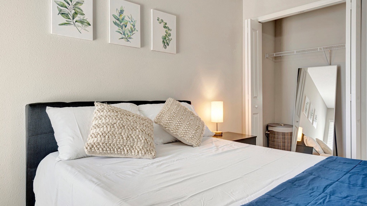 Photo of Bedroom in Seffner Community Alliance