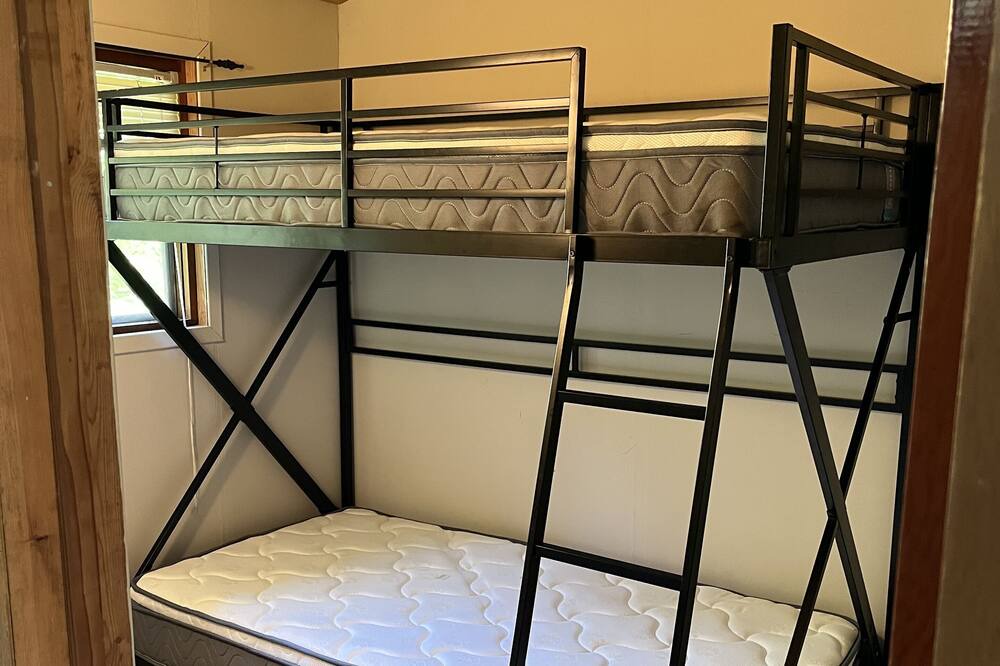 Photo of Bedroom in Huron-Kinloss