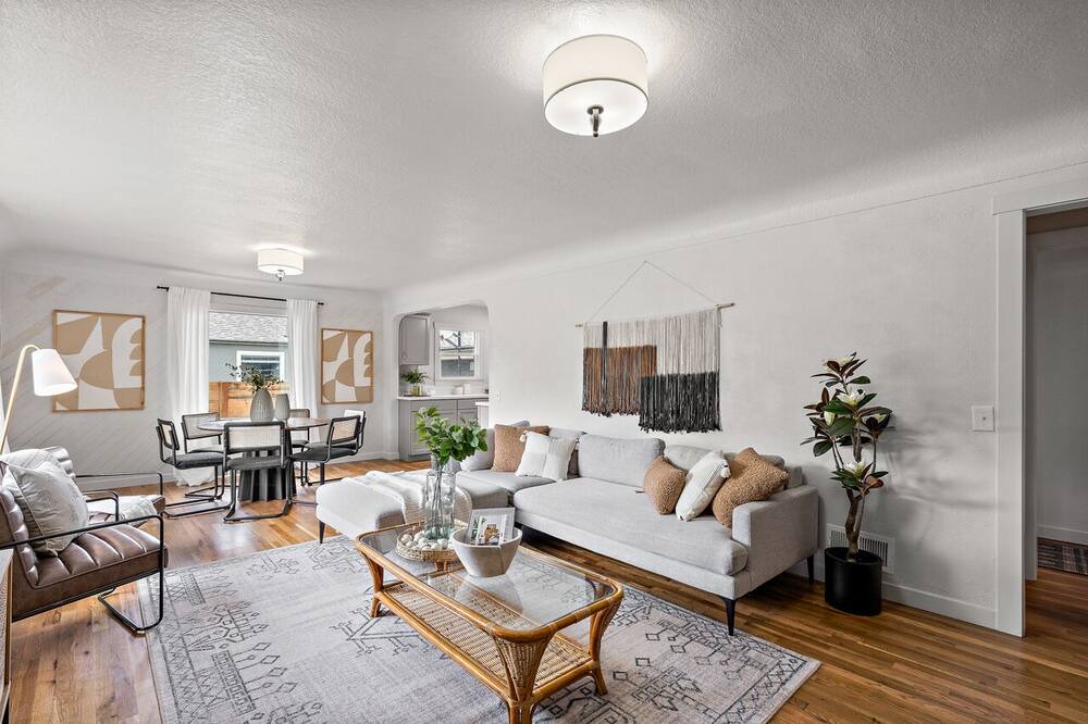 Photo of Livingroom in Sunset